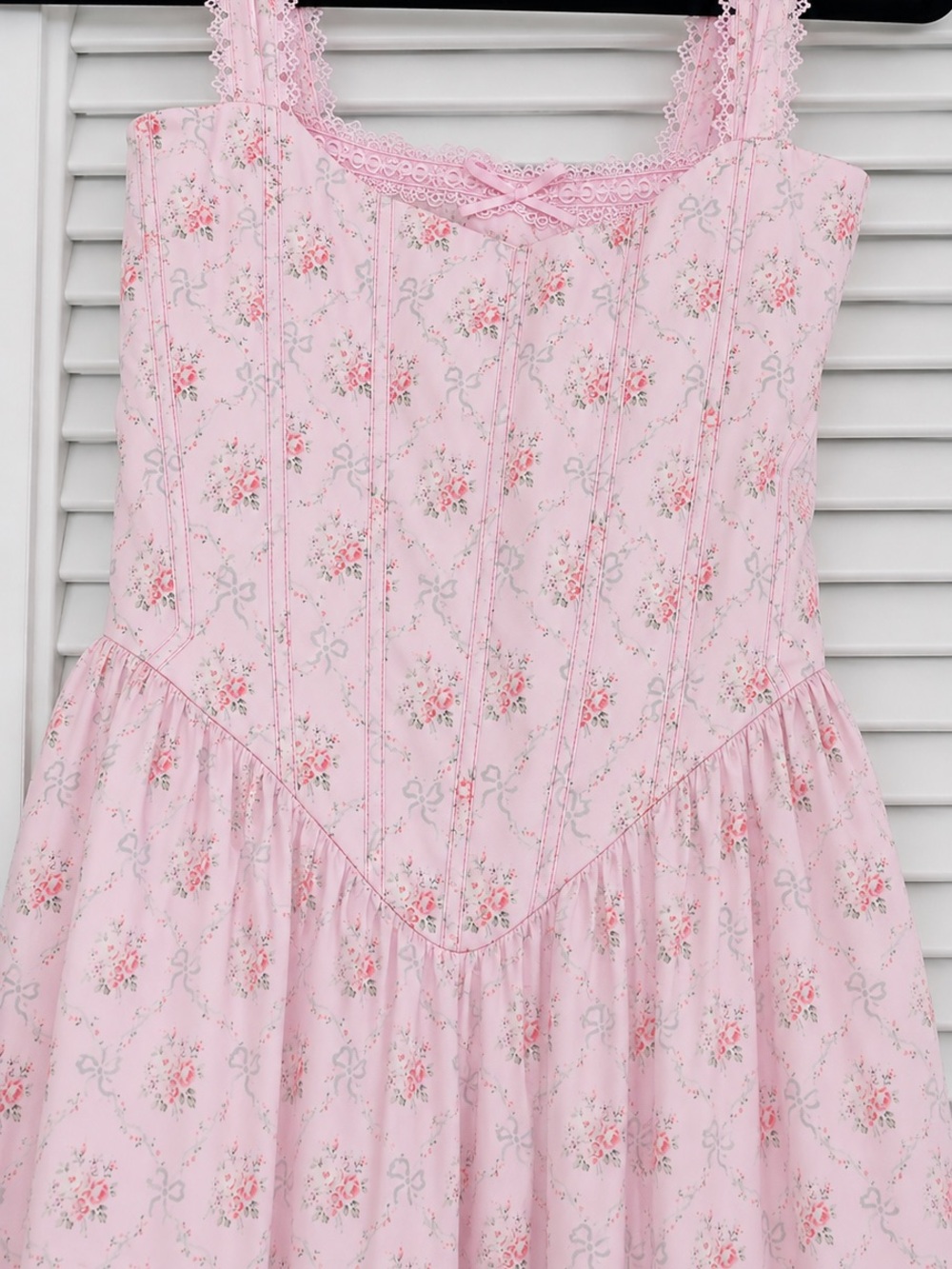 House of CB AMARA
Pink Rose Print Stretch Cotton Corset Midi Dress - Picture 5 of 5